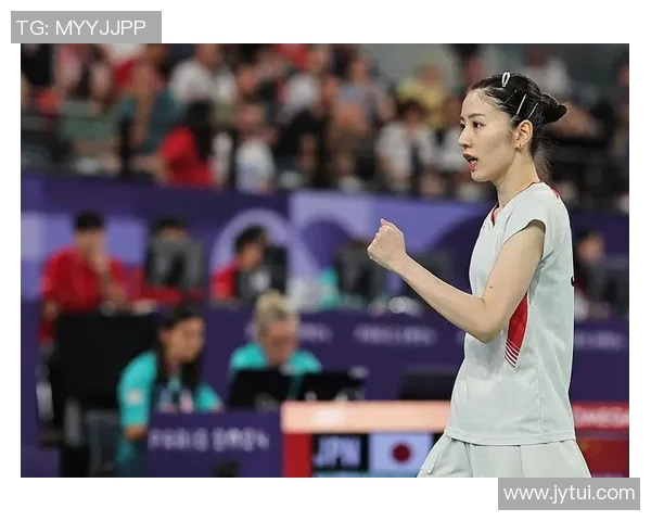 足球球星女博主因涉嫌违法行为被警方拘捕事件引发广泛关注